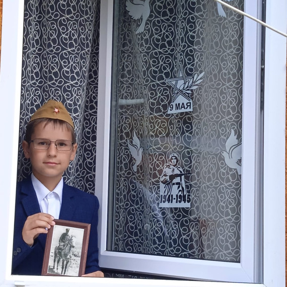Продолжаем участие в акции «Окна Победы»..